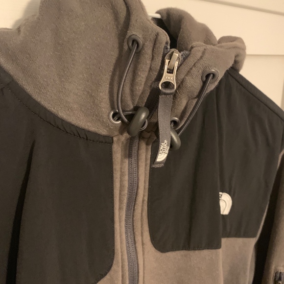 The North Face Zip Up Jacket - Picture 4 of 6